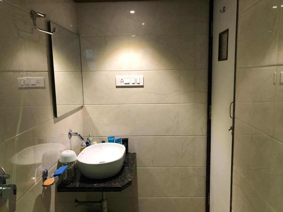 ターネー Pravasi Residencyヴィラ エクステリア 写真
