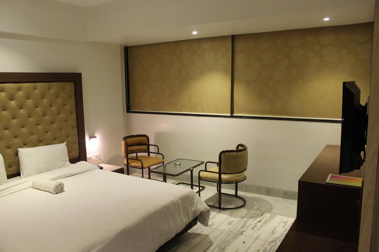 ターネー Pravasi Residencyヴィラ エクステリア 写真